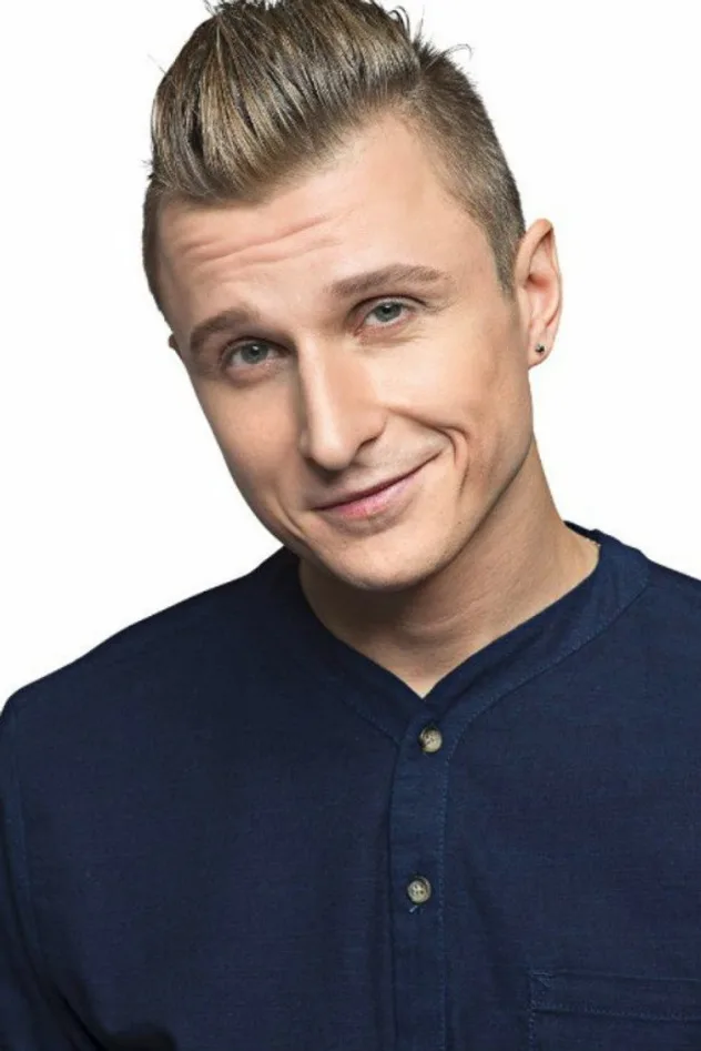 Maksim Nesterovich için kapak görseli