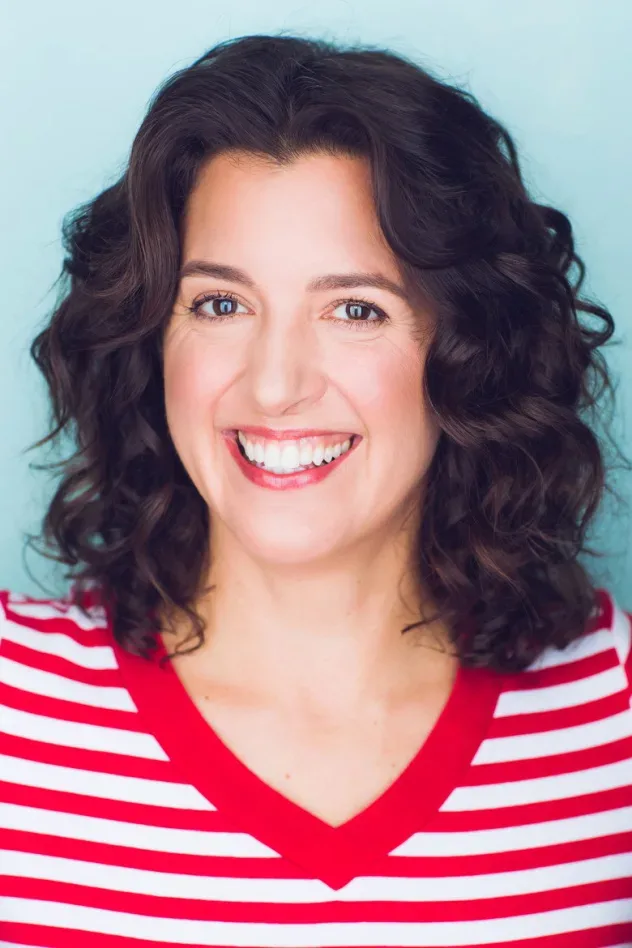 Cover image for Tara Gadomski