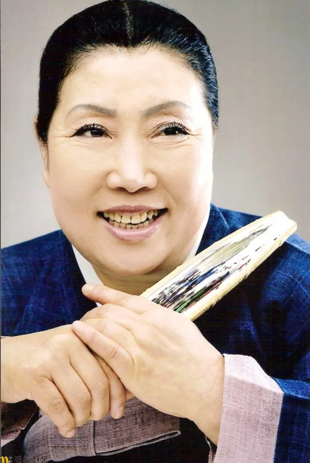 صورة الغلاف لـ Shin Young-Hee