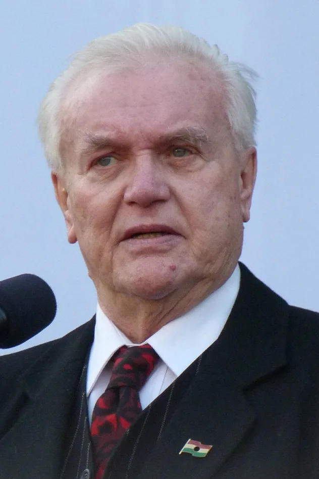 Csurka László