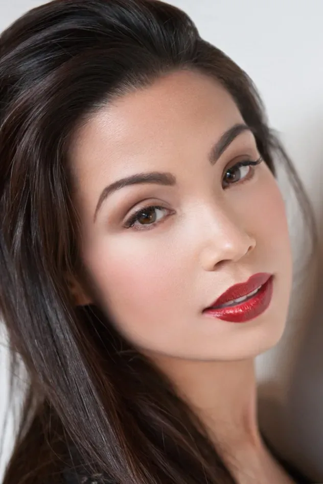 Cover image for Natalie Mendoza