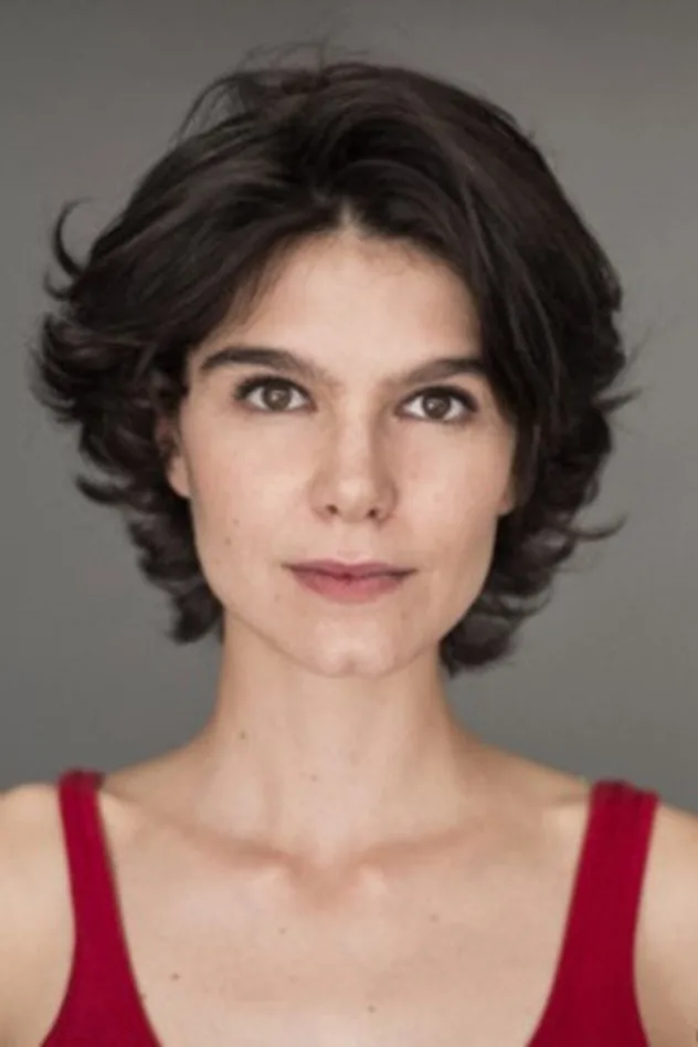Julia Piera için kapak görseli