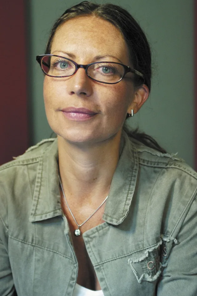 Martina Menšíková için kapak görseli
