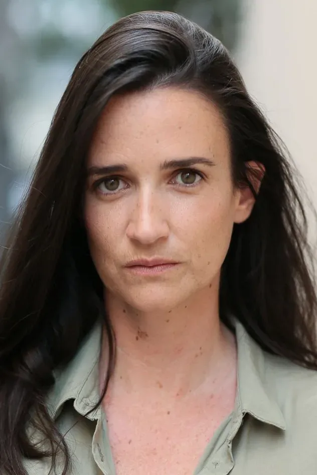 صورة الغلاف لـ Sara Ginac