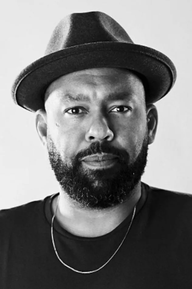 صورة الغلاف لـ David Mayonga