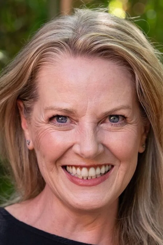 Cover image for Lucinda Cowden