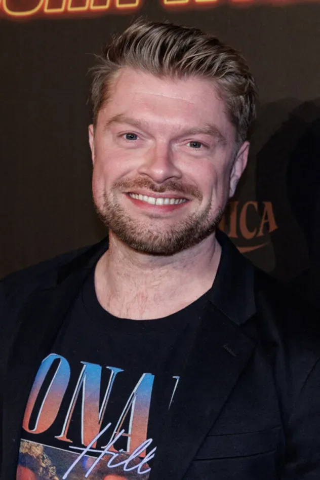 Обложка для Niels Oosthoek
