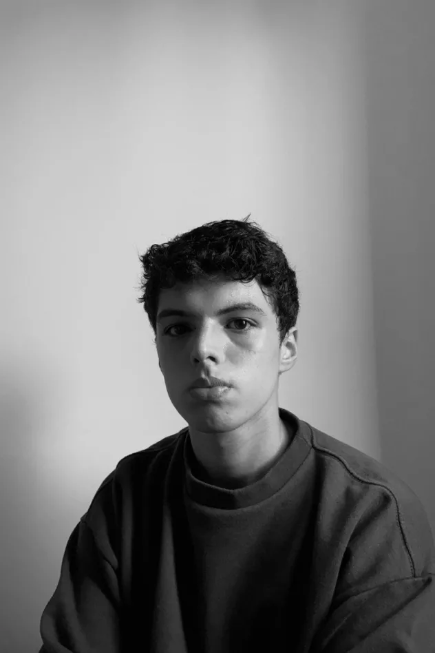 Caio Omena için kapak görseli