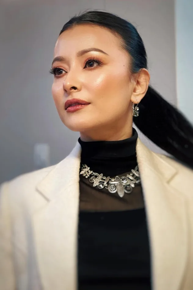 Обложка для Namrata Shrestha