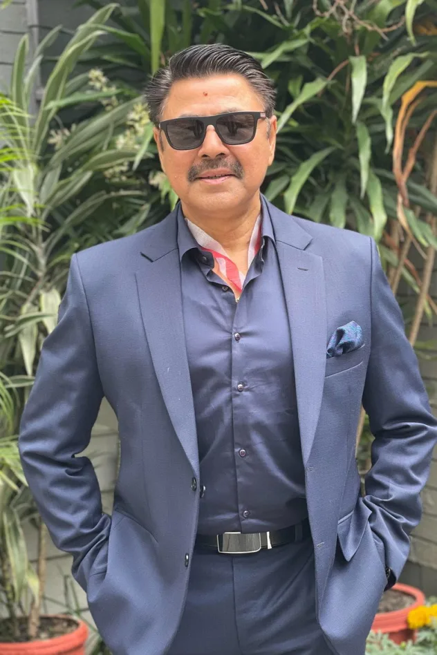 Arjun Shrestha için kapak görseli