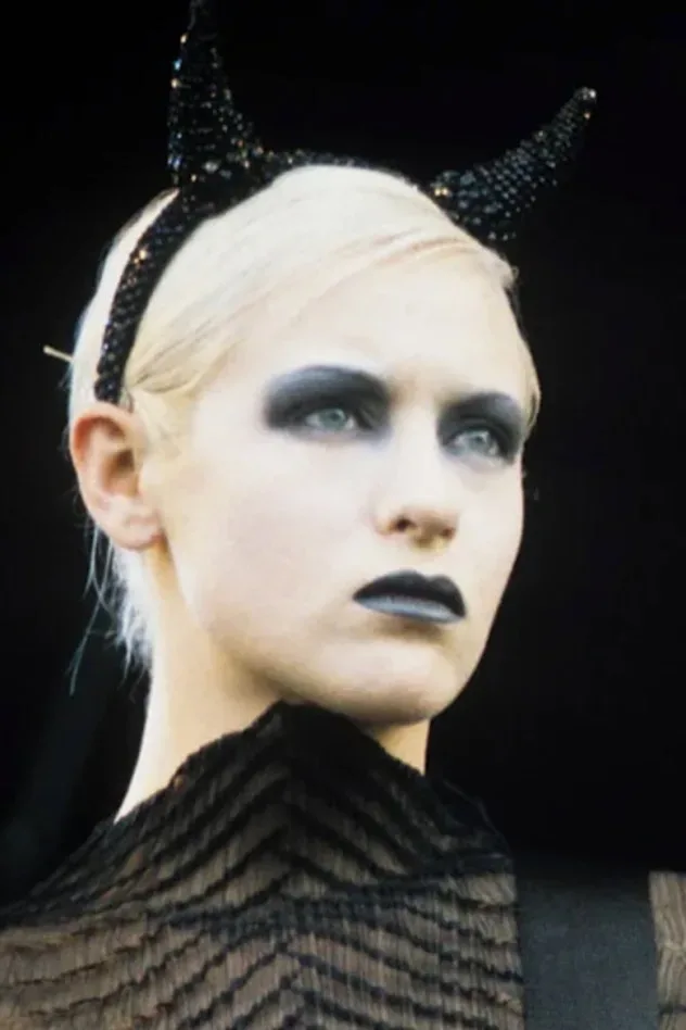 Обложка для D'arcy Wretzky