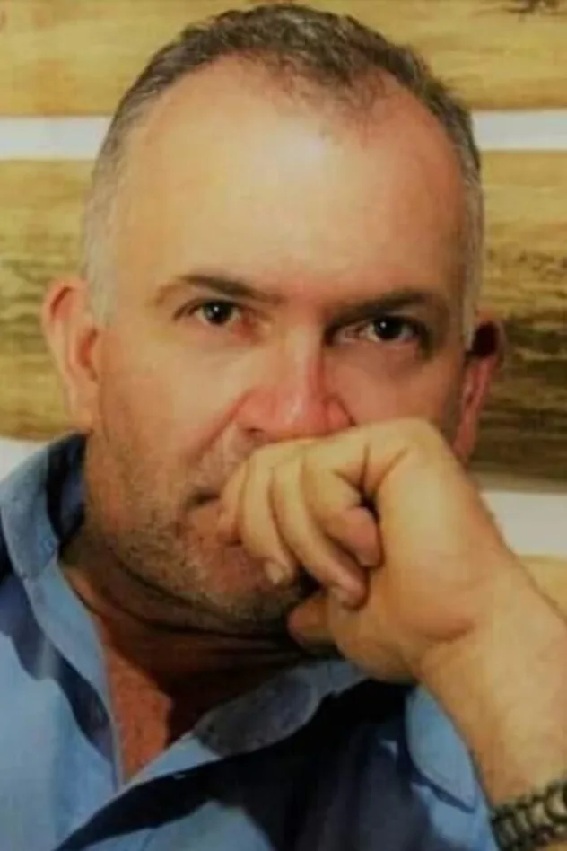 José Alves için kapak görseli