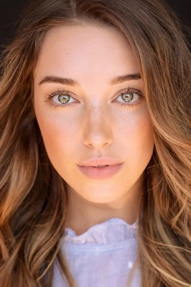 Обложка для Madelyn Grace