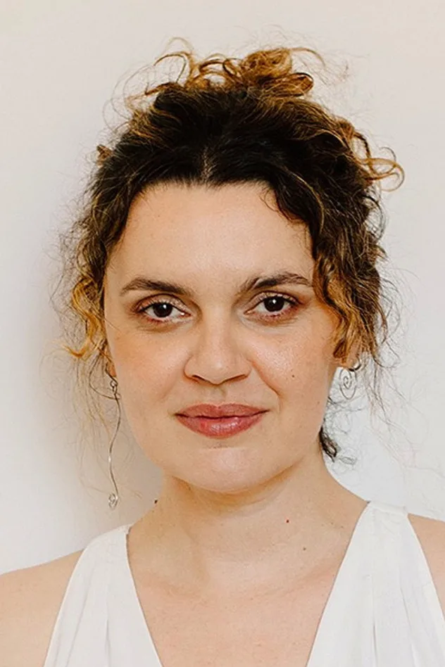 Ana Luiza Rios için kapak görseli