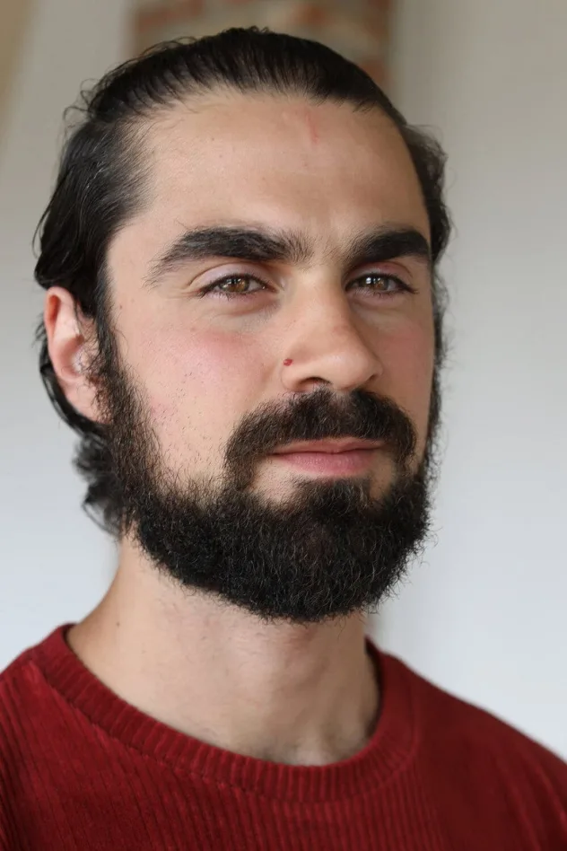 Yiannis Logothetis için kapak görseli