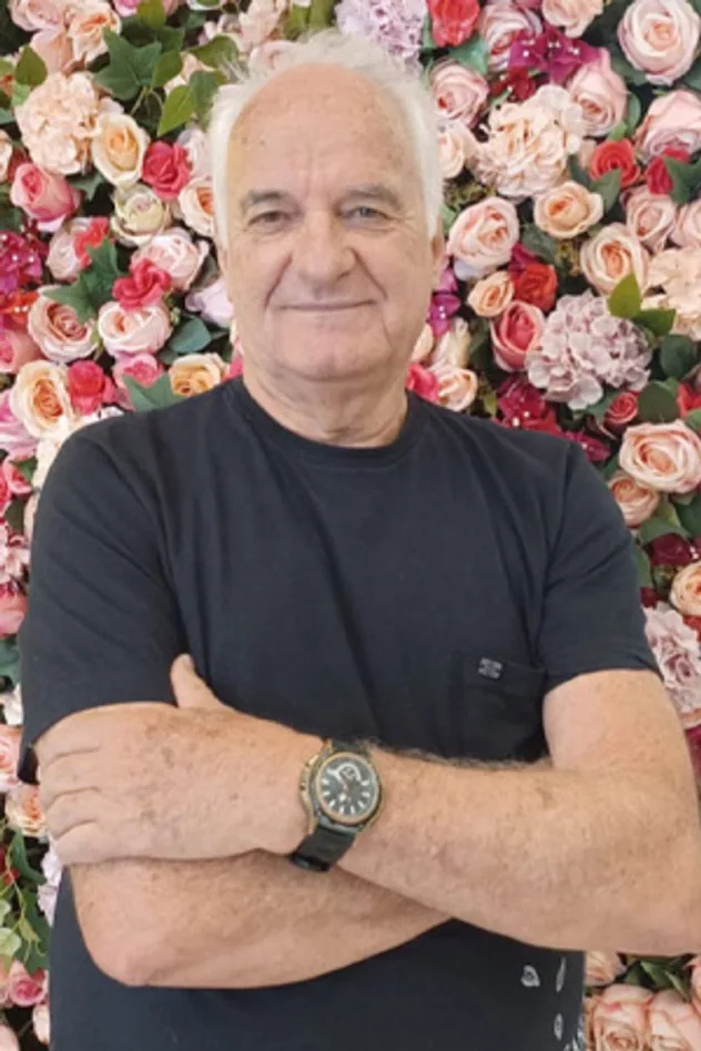 Marcos Zuin için kapak görseli