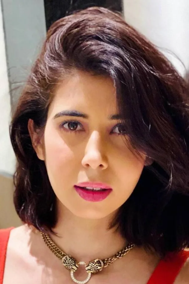 Neha Tomar için kapak görseli