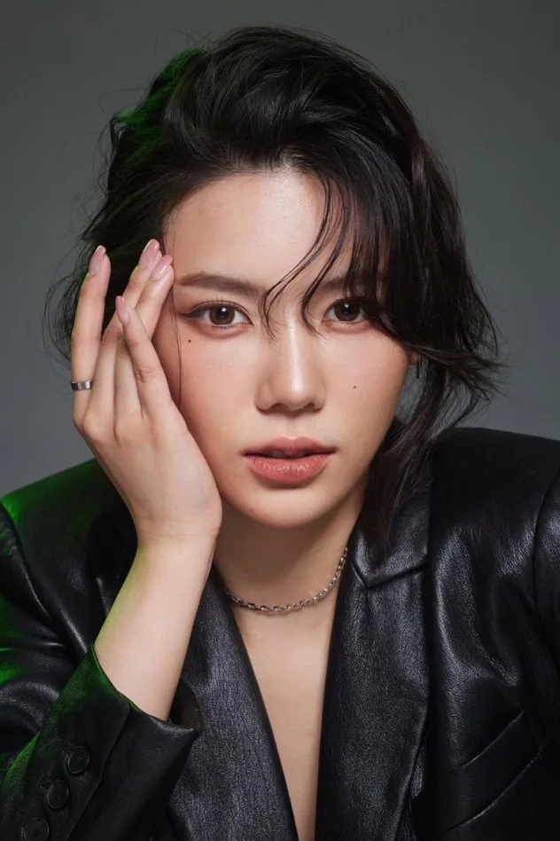 Imagen de portada para Ponchanok Theerawan