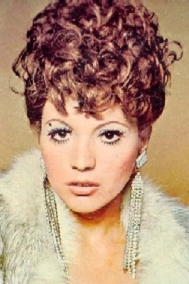 Cover image for Iris Chacón Tapia