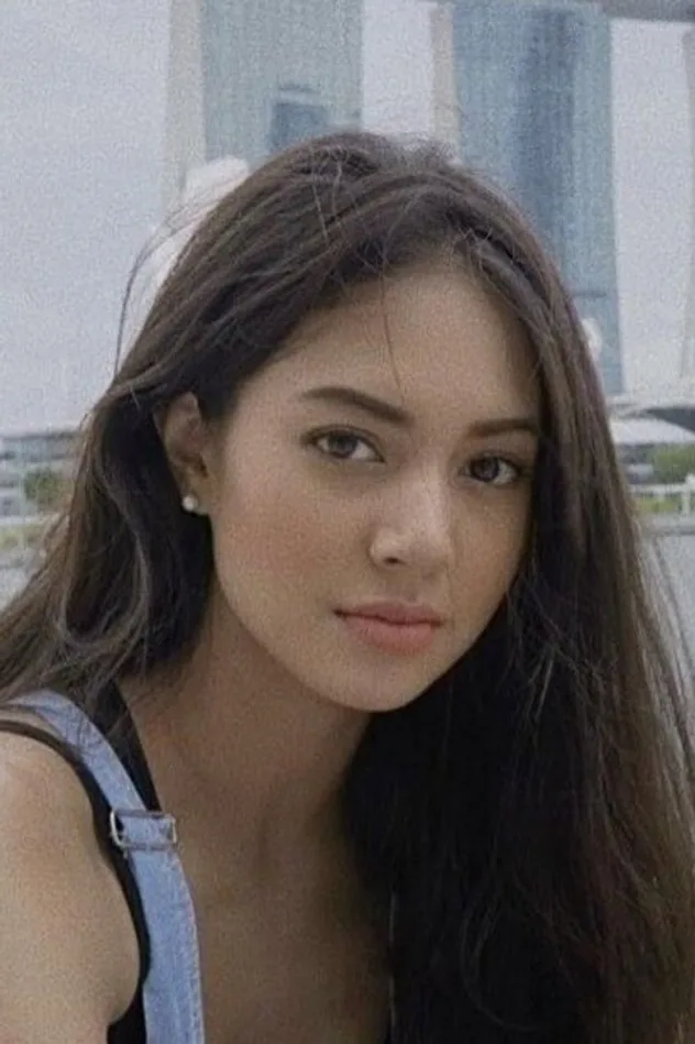 Cover image for Aurélie Moeremans