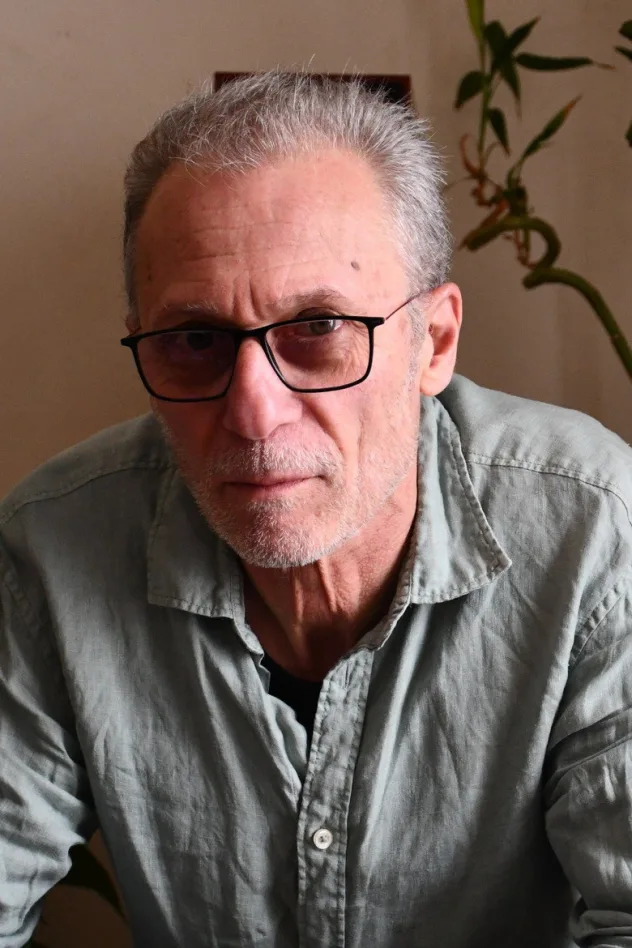 Michel Vigné için kapak görseli