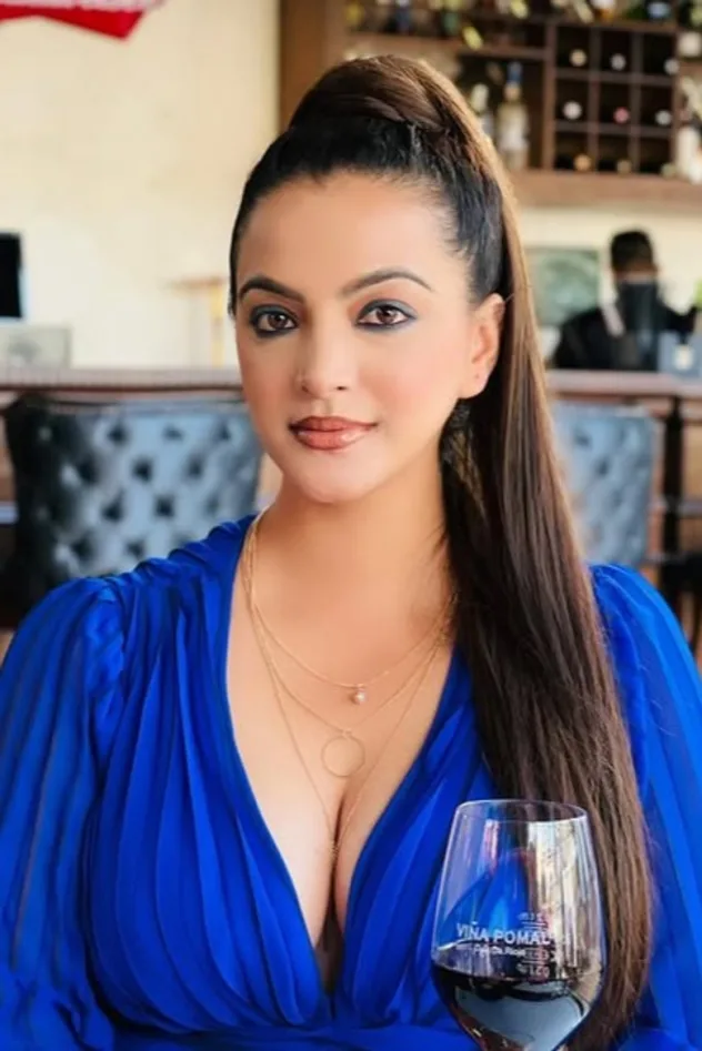 صورة الغلاف لـ Deepika Prasain
