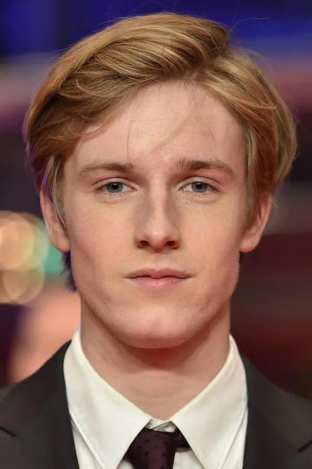 foto de Louis Hofmann