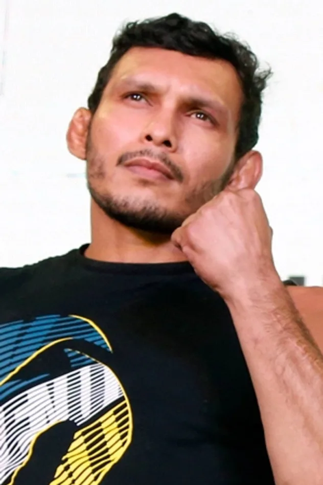 صورة الغلاف لـ Luis Santos
