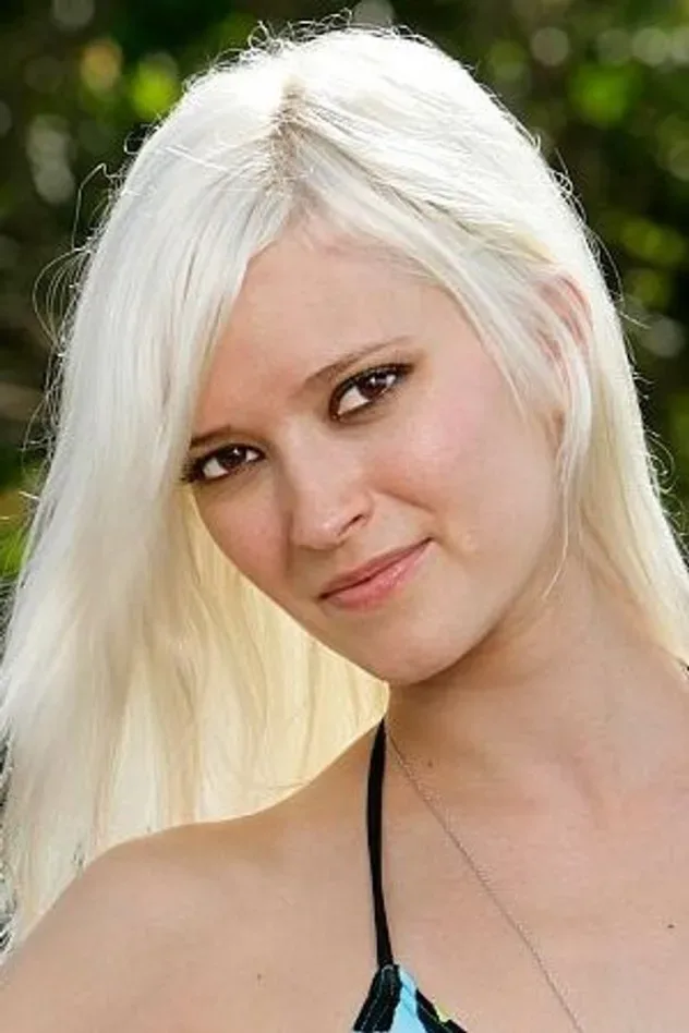 Обложка для Courtney Yates