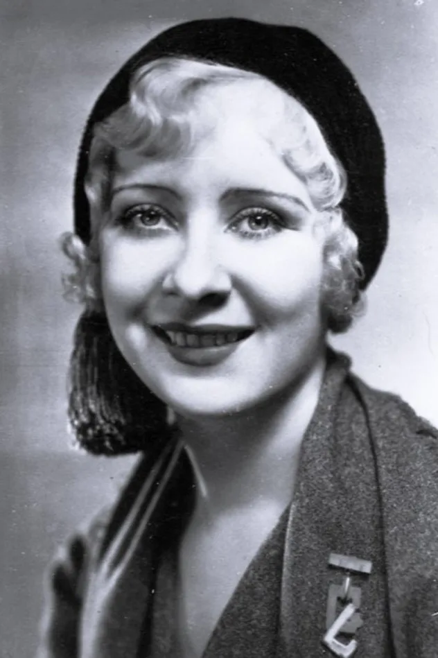 Cover image for Gwen Lee