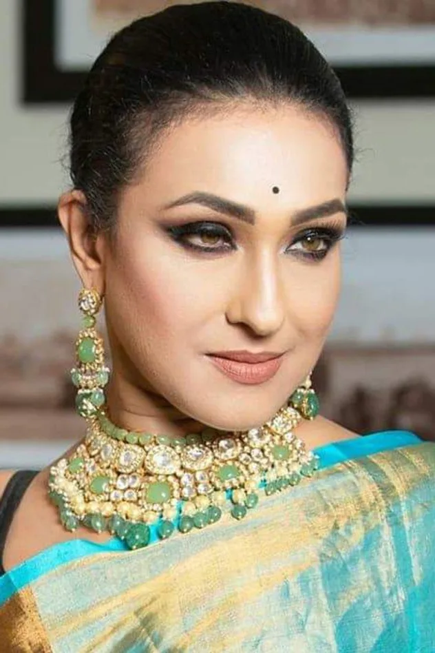 Rituparna Sengupta için kapak görseli