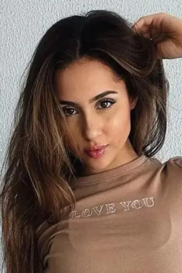 صورة الغلاف لـ Bia Torres