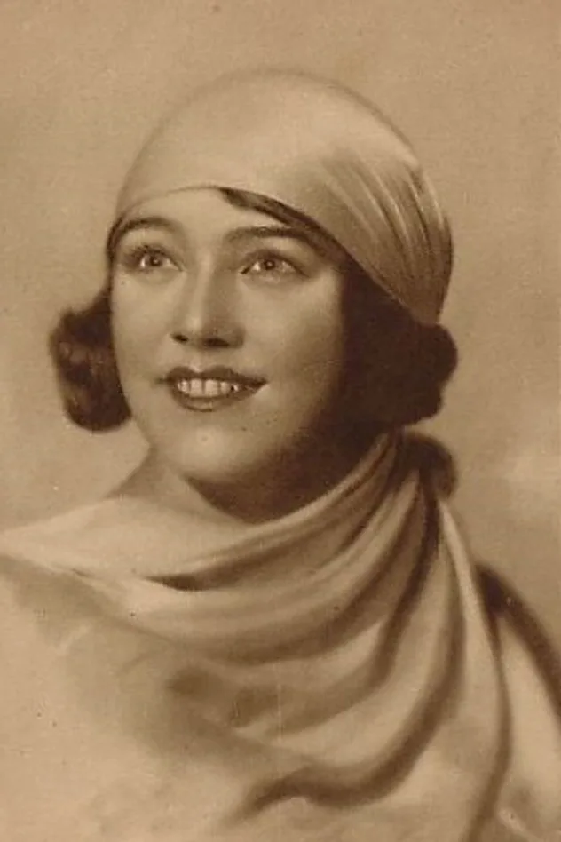 Cover image for Sofya Yakovleva