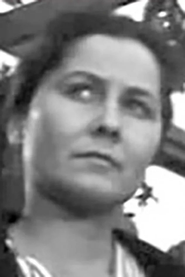 Antonina Rustamova için kapak görseli