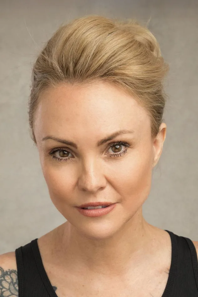 صورة الغلاف لـ Sarina Taylor