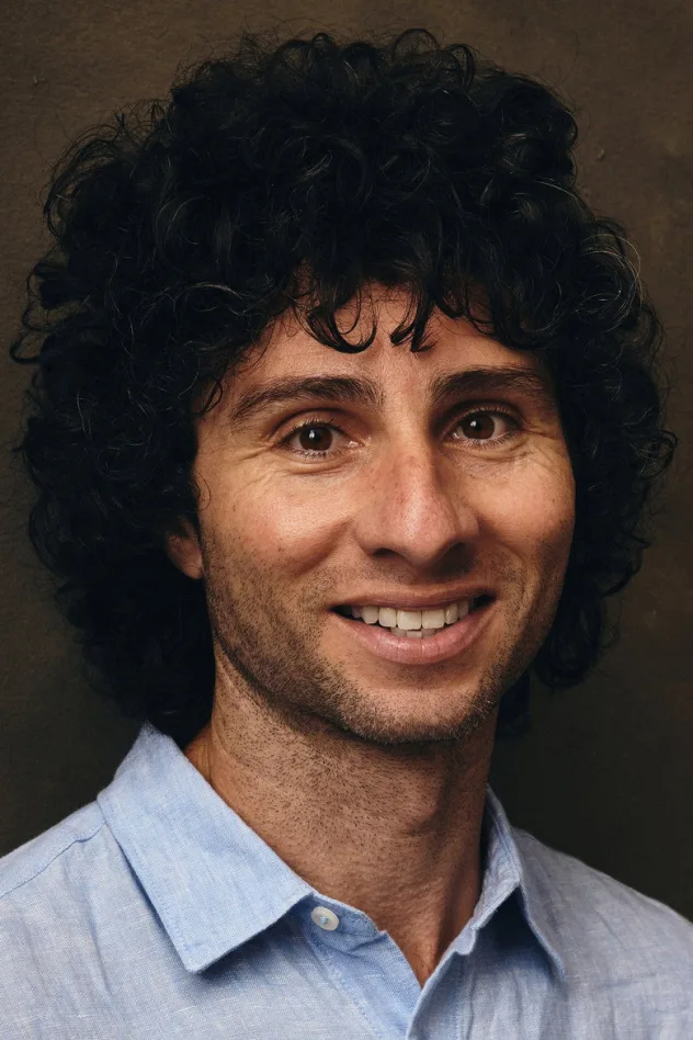 Imagen de portada para Donny Divanian