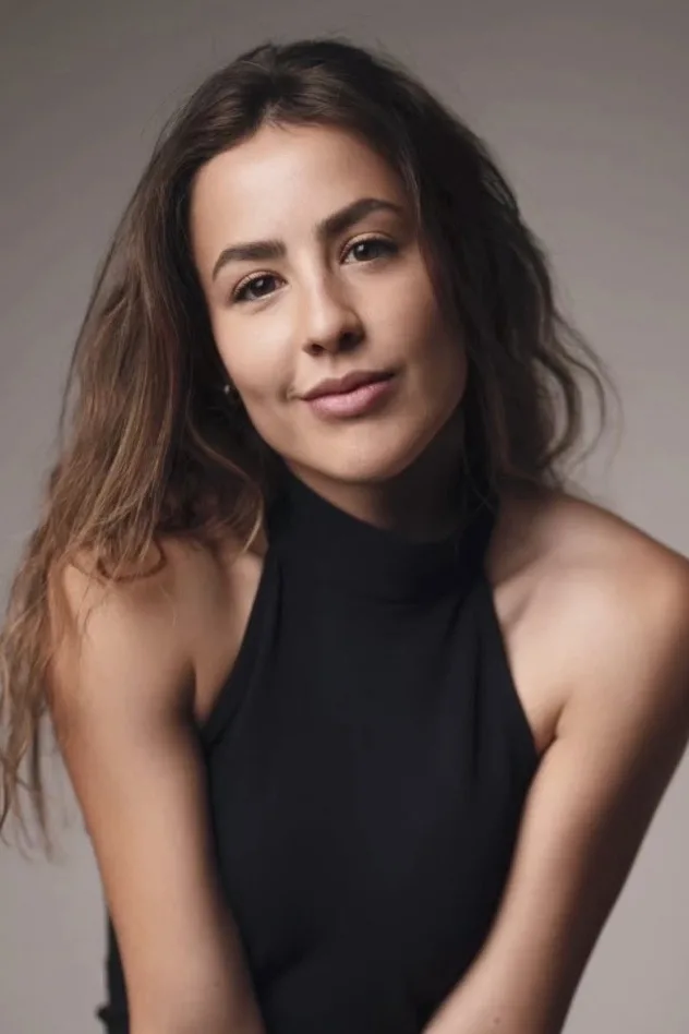 Carmen Llorens Martínez için kapak görseli