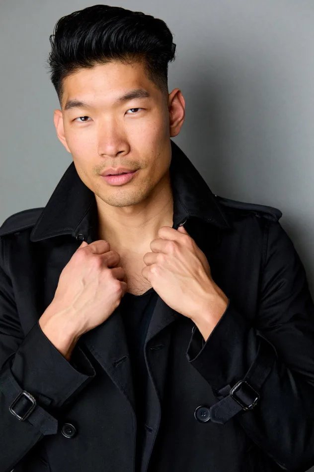 Imagen de portada para Leo Chan