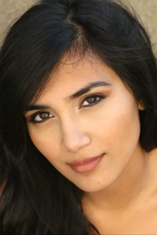 Обложка для Hina Abdullah