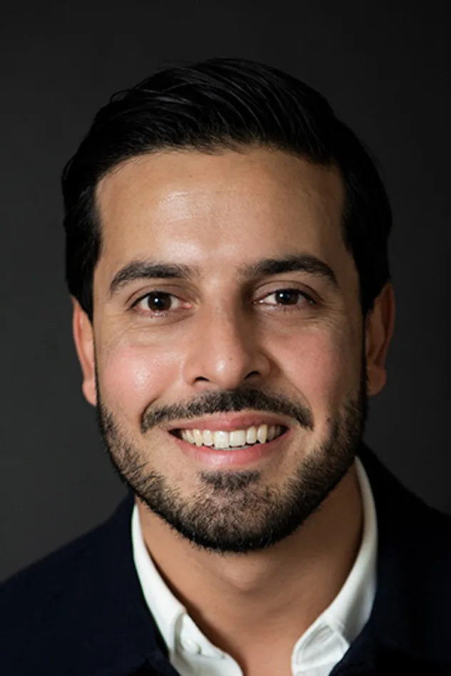 Cover image for Poyan Karimi