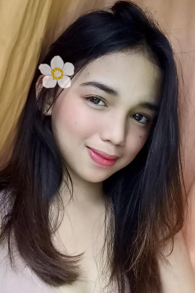 Cover image for Larah Claire Sabroso