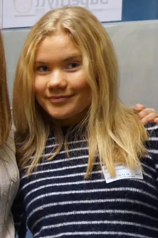 Обложка для Charlotte Myrset