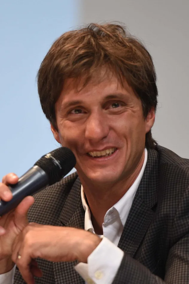 Gustavo Barros Schelotto için kapak görseli
