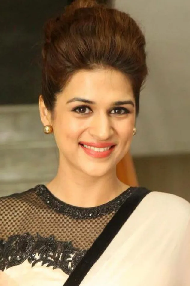 Imagen de portada para Shraddha Das