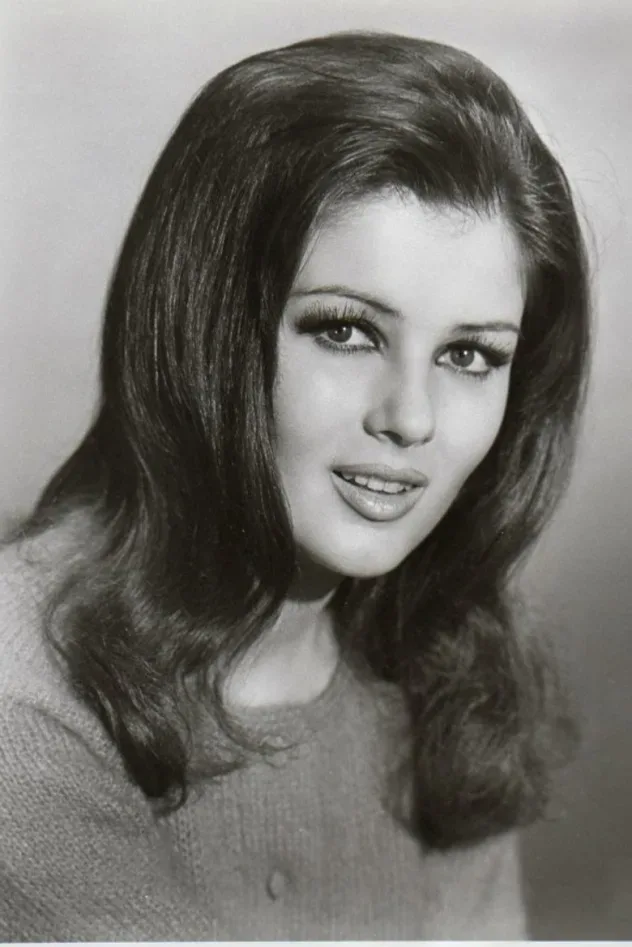 Обложка для Pamela Tiffin
