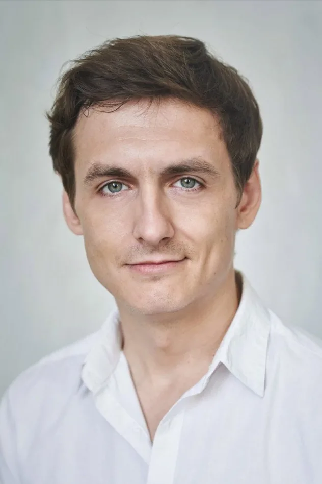 Valentin Smirnov için kapak görseli