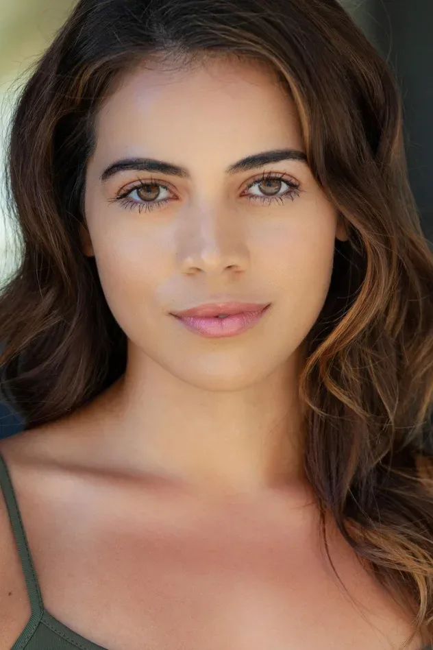 Обложка для Angelique Rivera