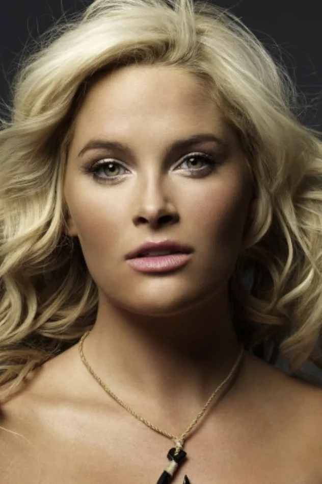 Whitney Thompson için kapak görseli