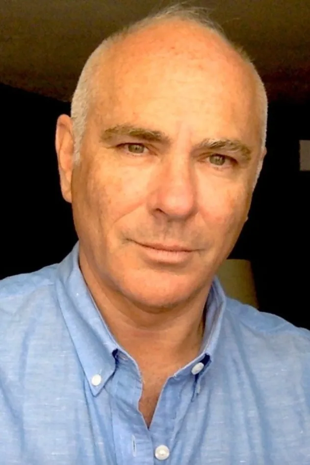 Julian Forbes için kapak görseli