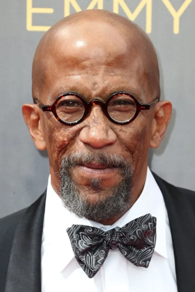 صورة Reg E. Cathey